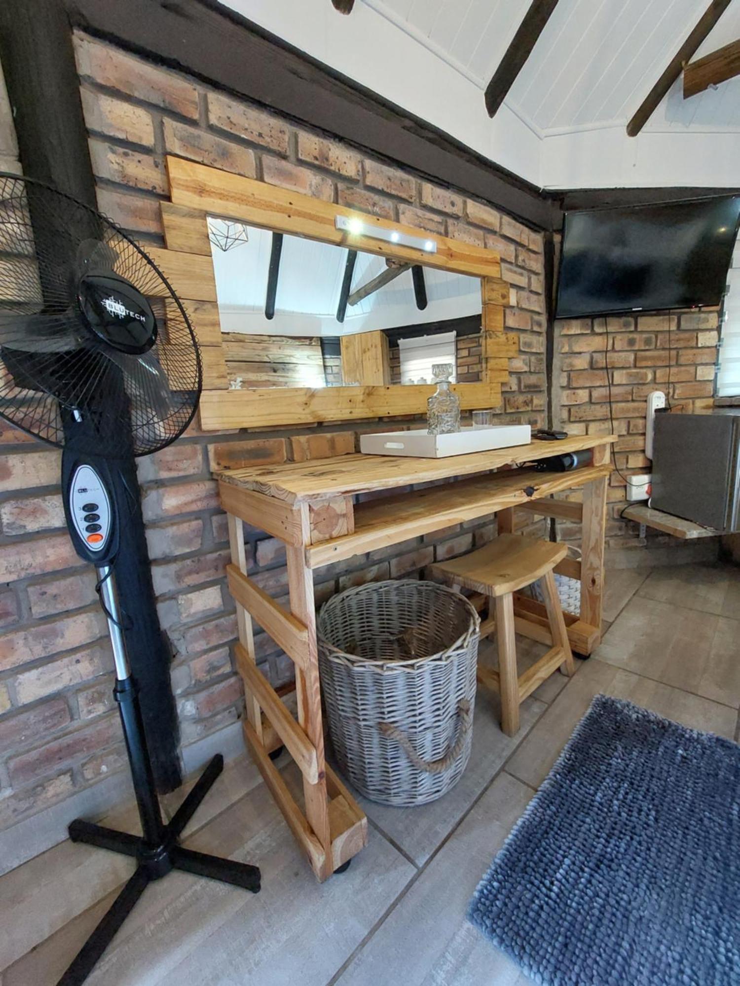The Spare Room Cottage - Cosy And Private Bloemfontein Dış mekan fotoğraf
